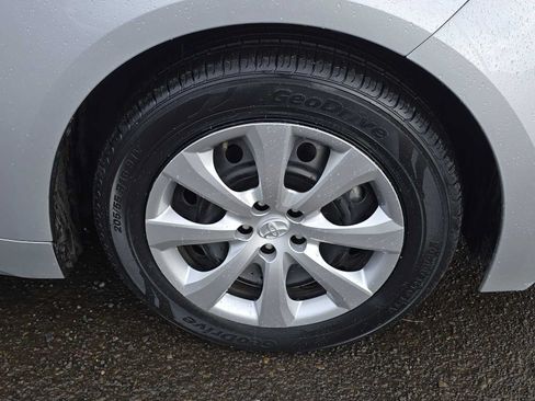 Used 2024 Toyota Corolla LE FWD image 9