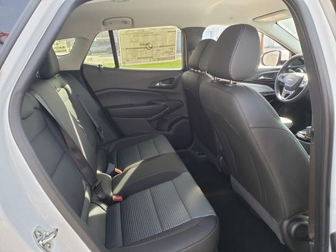 New 2026 Chevrolet Trax LT w/ LT Convenience Package image 18