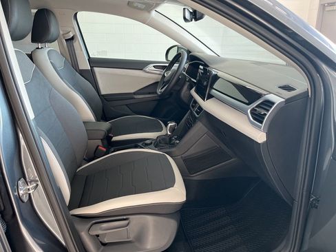 New 2026 Volkswagen Taos SE AWD/4WD image 32