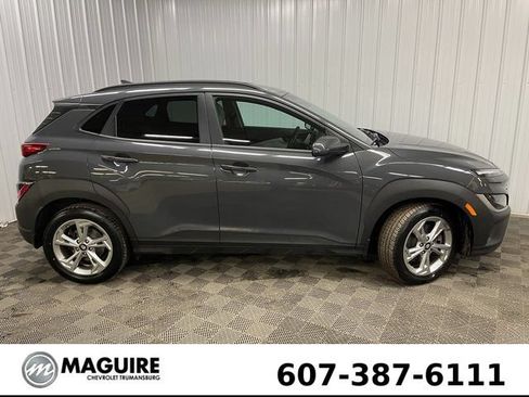 Used 2023 Hyundai Kona SEL AWD/4WD image 2