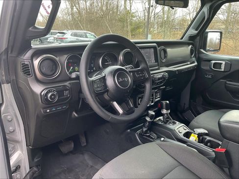 Used 2023 Jeep Wrangler Unlimited image 8
