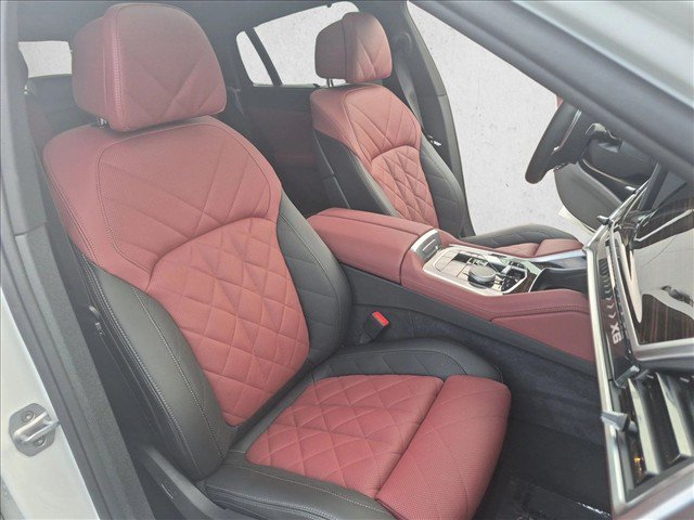 Used 2027 BMW X6 xDrive40i AWD/4WD image 23