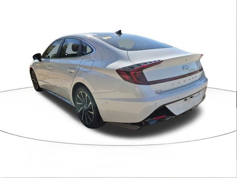 Used 2021 Hyundai Sonata Limited image 3