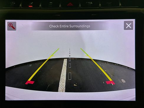 Used 2022 Jeep Grand Cherokee L Limited w/ Black Appearance Package image 23