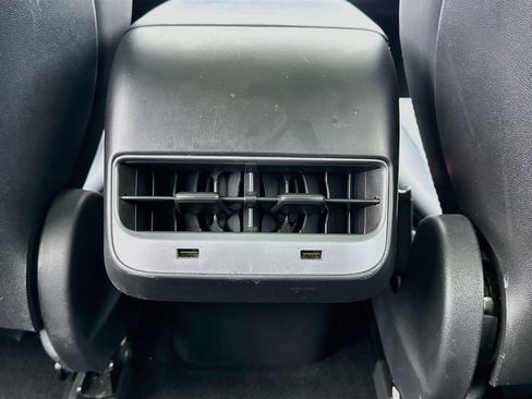 Used 2018 Tesla Model 3 Mid Range RWD image 17