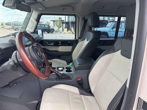 Used 2024 INEOS Grenadier AWD/4WD image 9