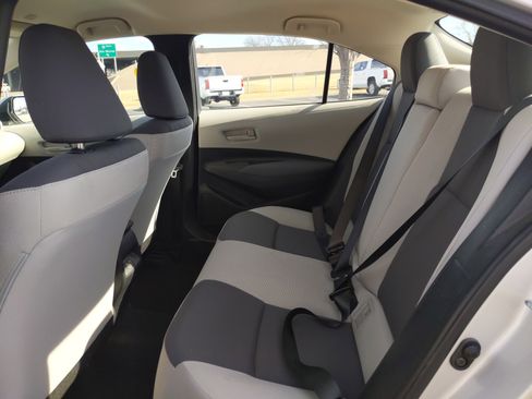 Certified 2023 Toyota Corolla LE image 31