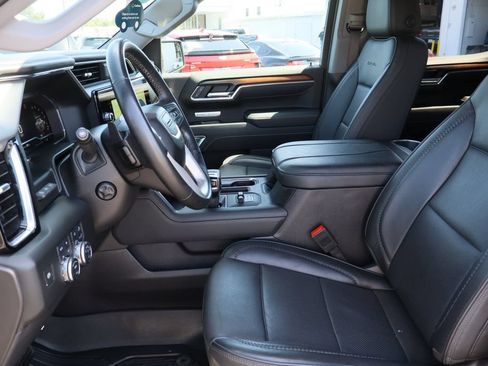 Certified 2025 GMC Sierra 1500 Denali w/ Denali Reserve Package AWD/4WD image 23
