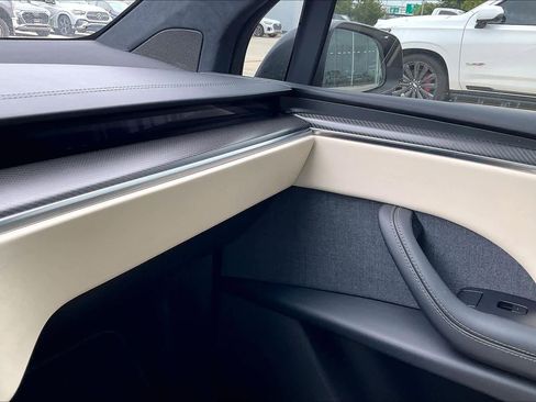 Used 2022 Tesla Model X Plaid AWD/4WD image 33