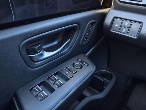 Used 2025 Honda Pilot TrailSport image 23