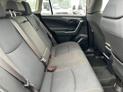 Used 2019 Toyota RAV4 LE w/ All Weather Liner Package image 20