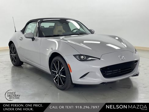 New 2025 MAZDA MX-5 Miata Grand Touring image 4