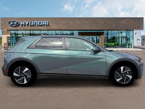 New 2026 Hyundai Ioniq 5 SE AWD/4WD image 9