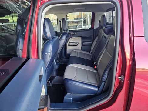 Used 2025 Ford Maverick Lariat w/ 4K Tow Package image 17