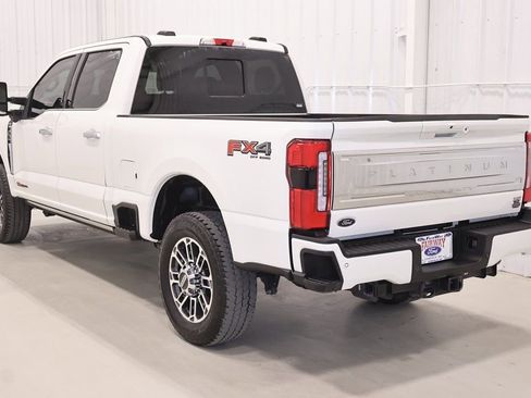 Certified 2026 Ford F350 Platinum w/ Platinum Plus Package image 8