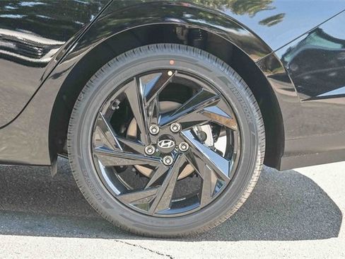 New 2026 Hyundai Elantra Sport image 11