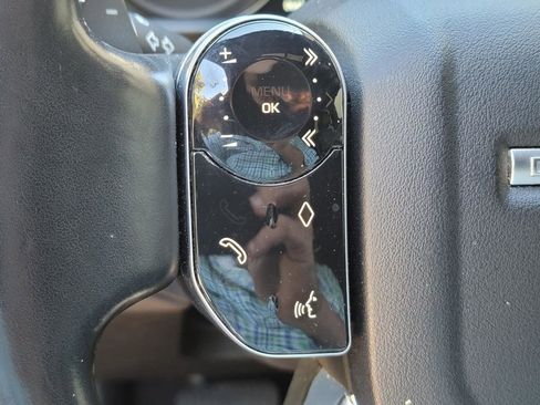 Used 2020 Land Rover Discovery SE image 31