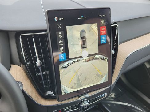 New 2026 Volvo XC60 B5 Plus w/ Protection Package Premier image 9