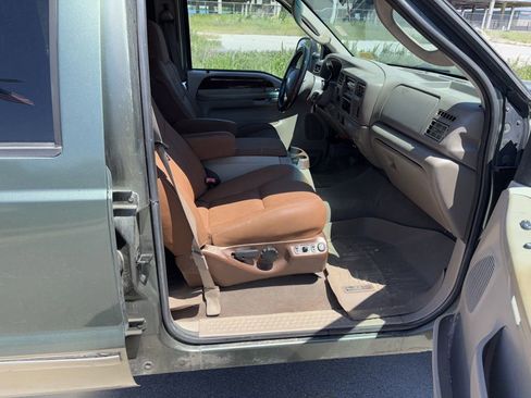 Used 2003 Ford F250 King Ranch AWD/4WD image 12