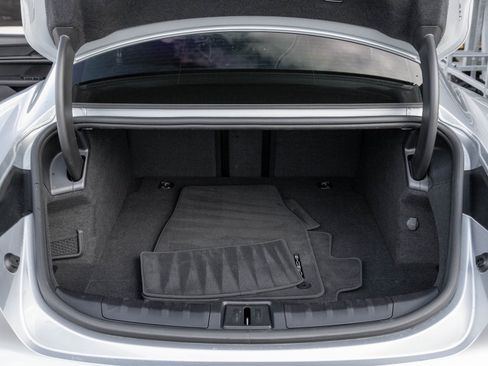 Certified 2023 Porsche Taycan image 28