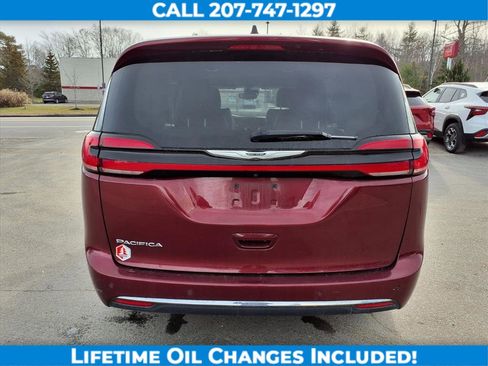 Used 2023 Chrysler Pacifica Touring-L image 7