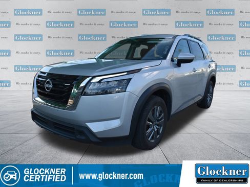 Used 2025 Nissan Pathfinder SV AWD/4WD image 1