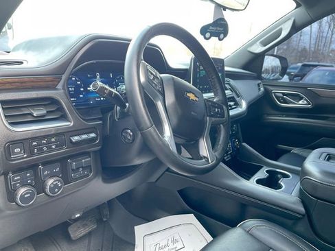 Used 2024 Chevrolet Tahoe Premier AWD/4WD image 10