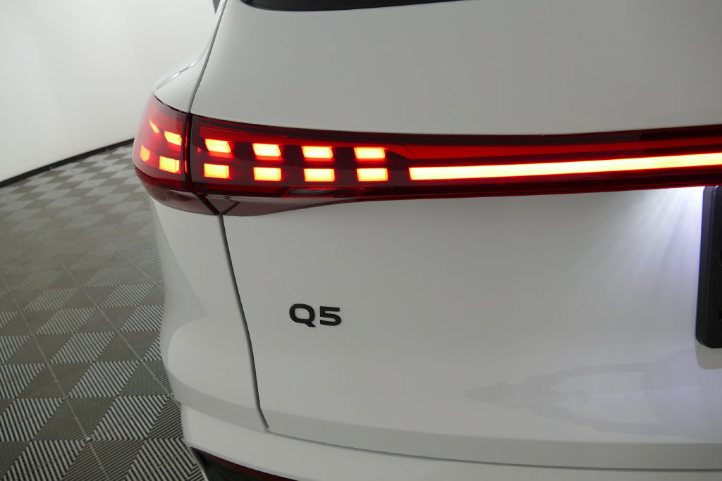 Used 2026 Audi Q5 Premium Plus AWD/4WD image 34