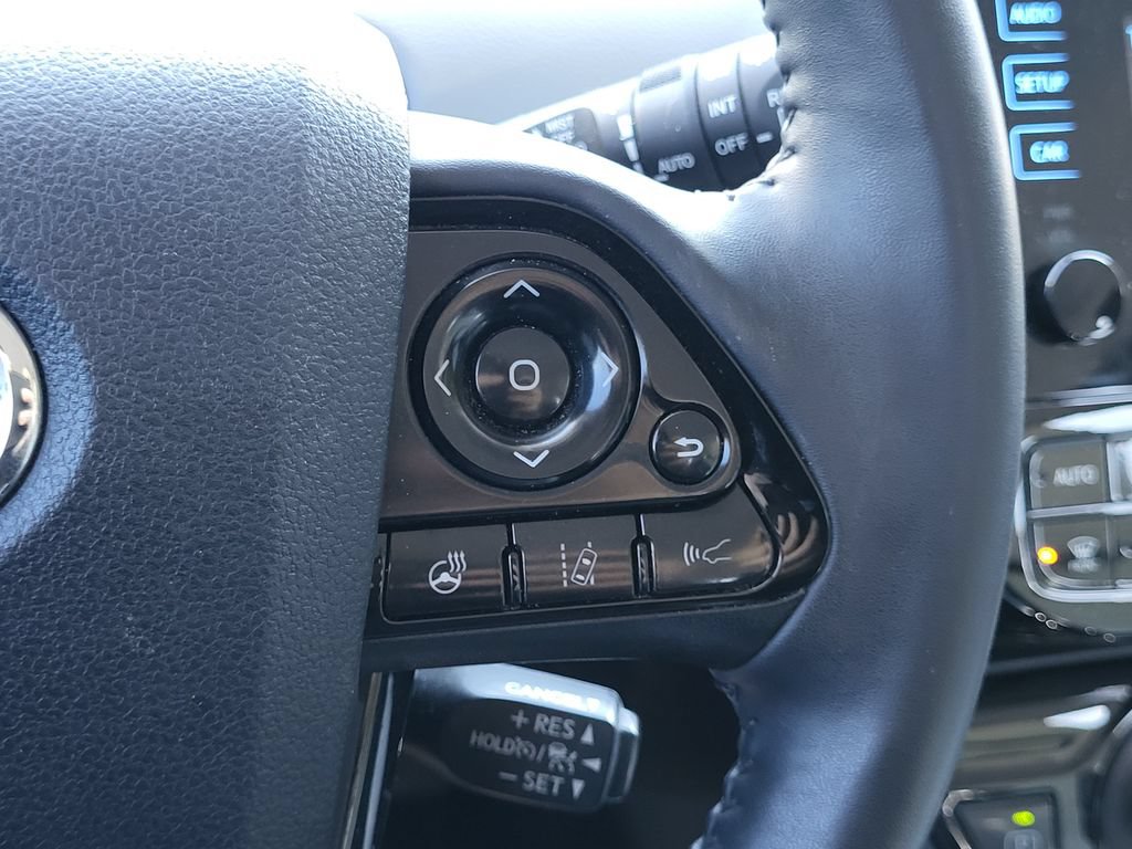 Used 2019 Toyota Prius XLE AWD/4WD image 16
