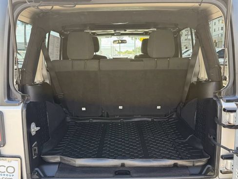Used 2012 Jeep Wrangler Unlimited Sport AWD/4WD image 15