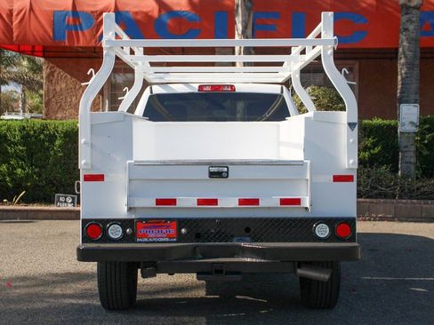 Used 2021 RAM 3500 Big Horn image 7