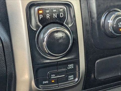 Used 2014 RAM 1500 Classic SLT image 17