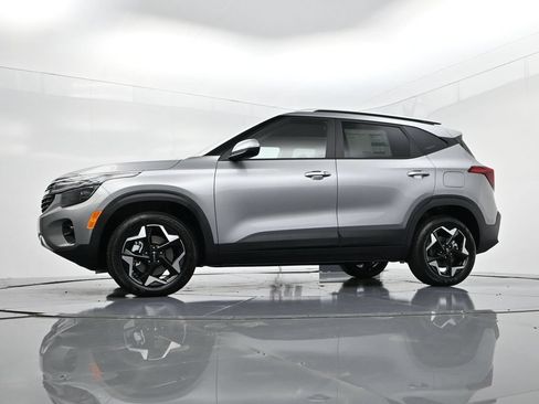 Used 2026 Kia Seltos S AWD/4WD image 12