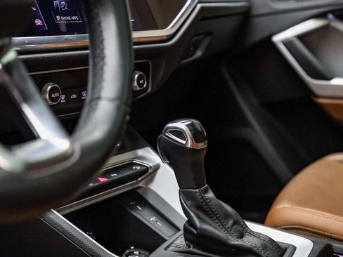 Certified 2022 Audi Q3 2.0T Premium w/ Convenience Package image 25