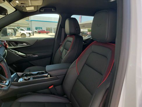 New 2026 Chevrolet Equinox RS w/ LPO, Floor Liner Package FWD image 15