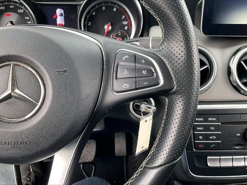 Used 2018 Mercedes-Benz GLA 250 image 19