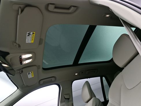 Used 2025 Volvo XC90 B6 Ultra w/ Protection Package image 20