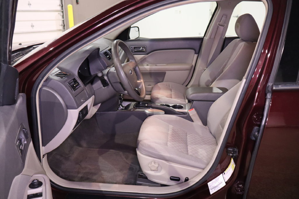 Used 2011 Ford Fusion SE w/ 201A Rapid Spec Order Code FWD image 26