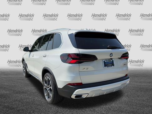 New 2026 BMW X5 xDrive40i w/ Premium Package AWD/4WD image 8