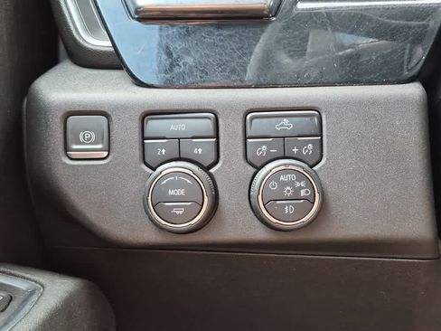 Used 2024 Chevrolet Silverado 1500 RST w/ Redline Edition AWD/4WD image 22