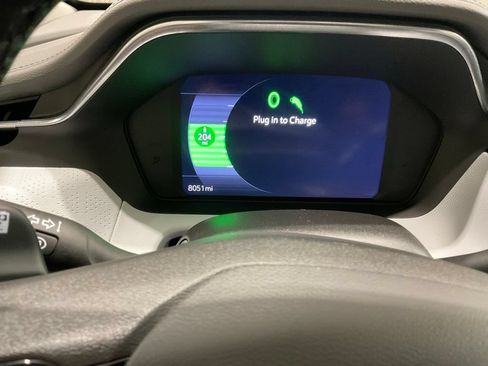 Used 2023 Chevrolet Bolt EUV Premier w/ Sun & Sound Package FWD image 16