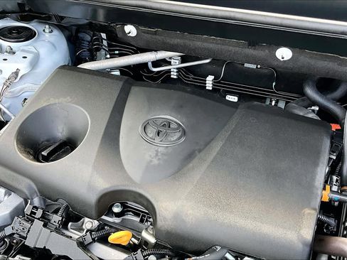 Used 2023 Toyota RAV4 SE AWD/4WD image 33