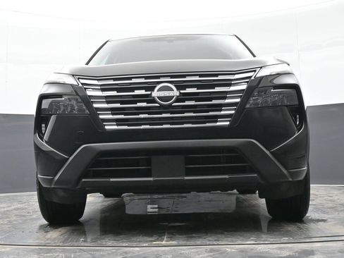 Used 2024 Nissan Rogue SV AWD/4WD image 37