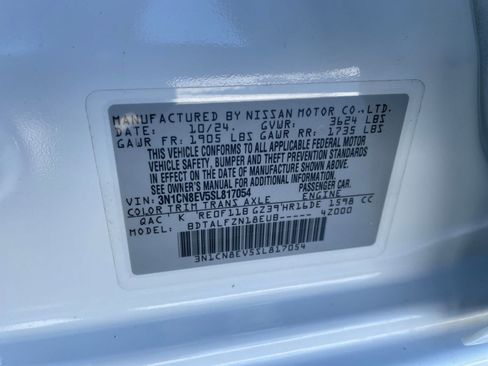 Used 2025 Nissan Versa SV image 28