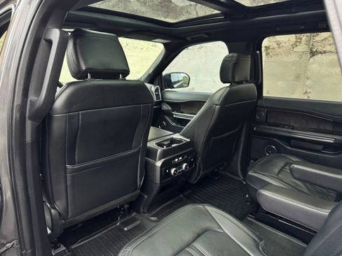 Used 2019 Ford Expedition Max Limited w/ Texas Edition Package RWD image 28