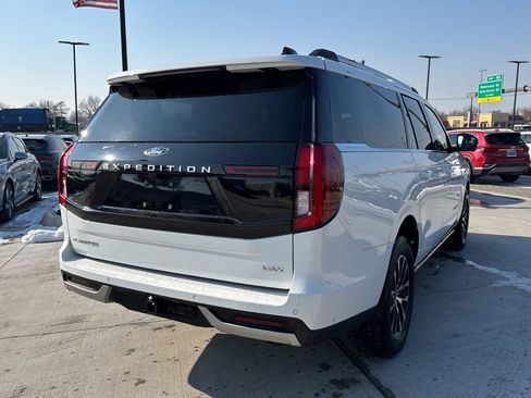Used 2025 Ford Expedition Max Platinum image 4