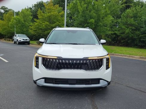 New 2026 Kia Carnival EX FWD image 2