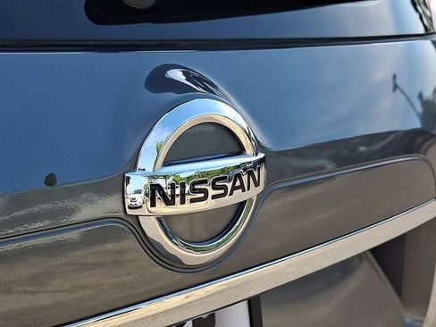 Used 2020 Nissan Rogue S FWD image 29