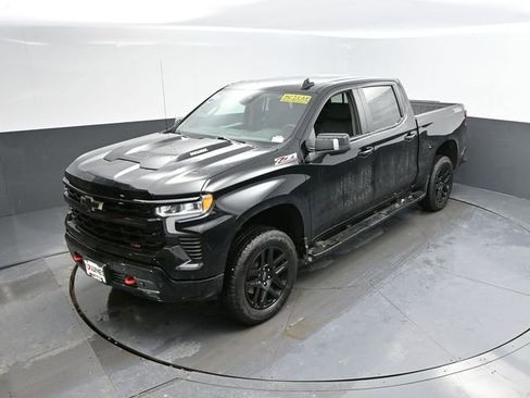 Used 2025 Chevrolet Silverado 1500 LT Trail Boss w/ Convenience Package II image 43