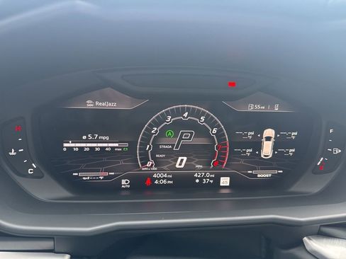 Used 2022 Lamborghini Urus image 28